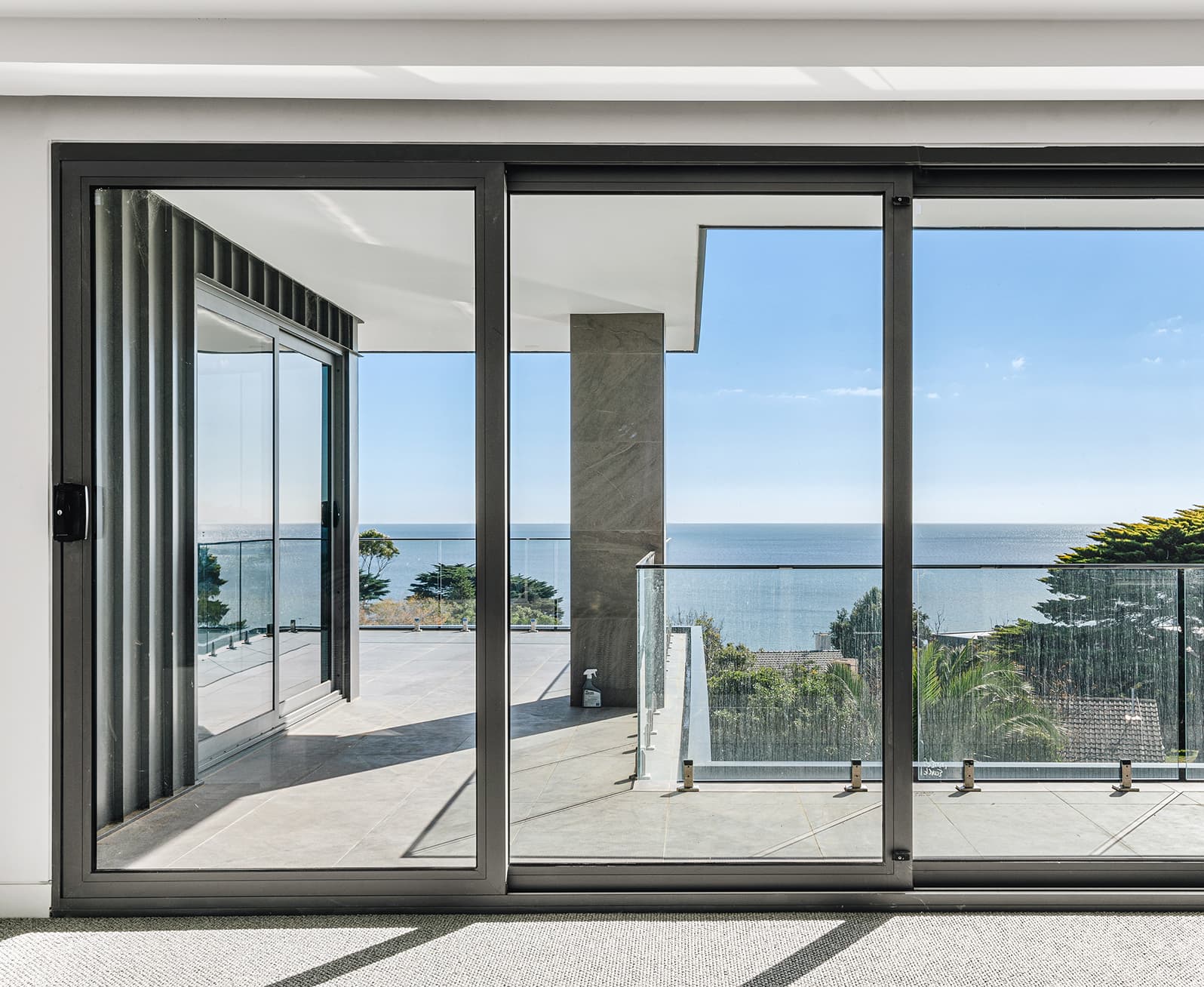 Commercial Sliding System — 1